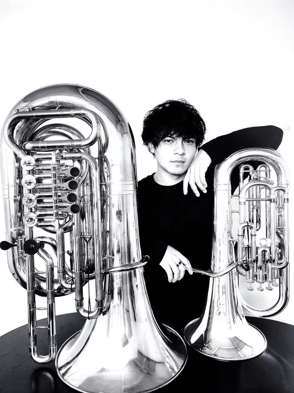 Josensei con tuba